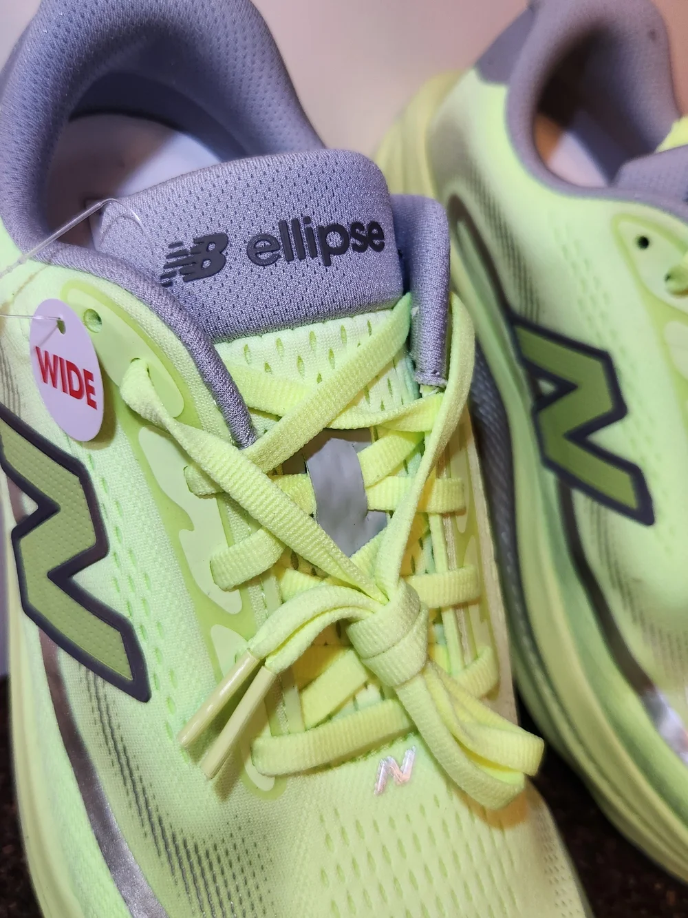 New Balance Ellipse V1 Running Shoes Womens Size 8.5 Wide